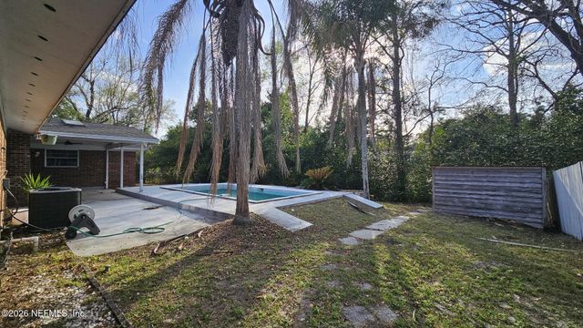 1720 BAY Circle W, Orange Park, FL 32073