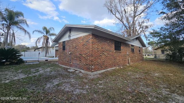 1720 BAY Circle W, Orange Park, FL 32073