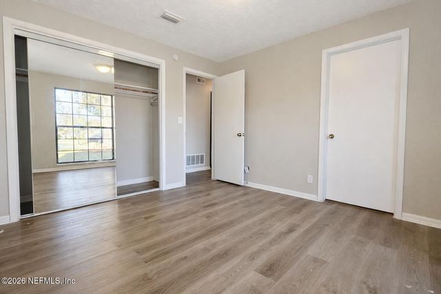 1720 BAY Circle W, Orange Park, FL 32073