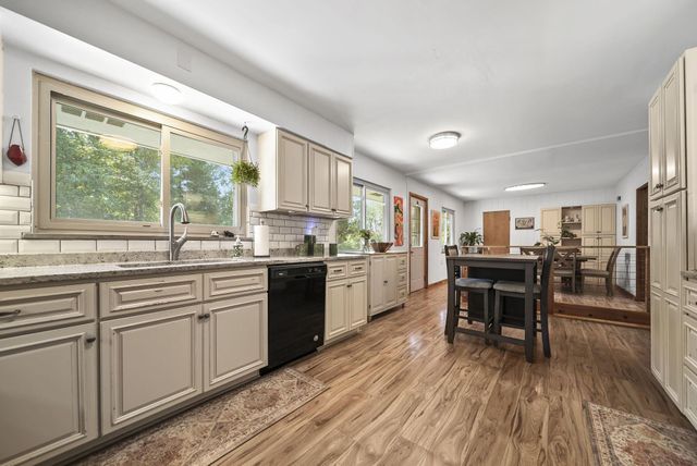 299 Woodsview Drive, Canal Winchester, OH 43110