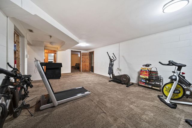 299 Woodsview Drive, Canal Winchester, OH 43110