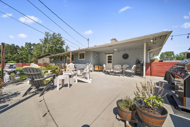 299 Woodsview Drive, Canal Winchester, OH 43110