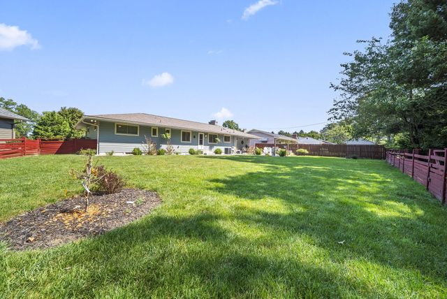 299 Woodsview Drive, Canal Winchester, OH 43110