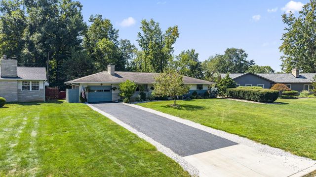 299 Woodsview Drive, Canal Winchester, OH 43110