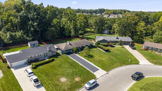 299 Woodsview Drive, Canal Winchester, OH 43110