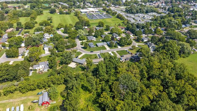 299 Woodsview Drive, Canal Winchester, OH 43110