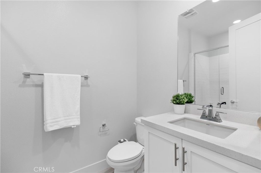 Image 18 of property listing at 121 Novel, Irvine, CA 92618