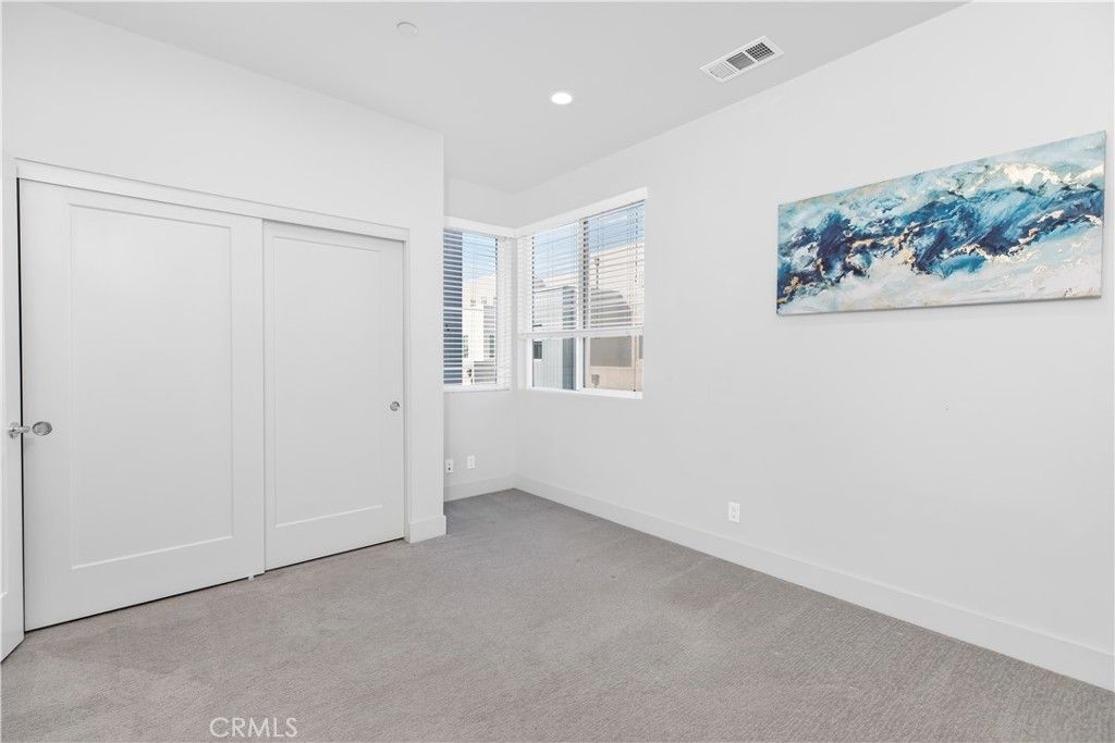 Image 21 of property listing at 121 Novel, Irvine, CA 92618