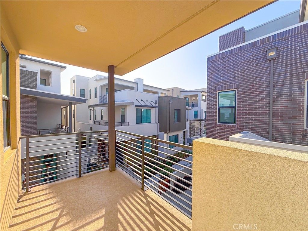 Image 33 of property listing at 121 Novel, Irvine, CA 92618