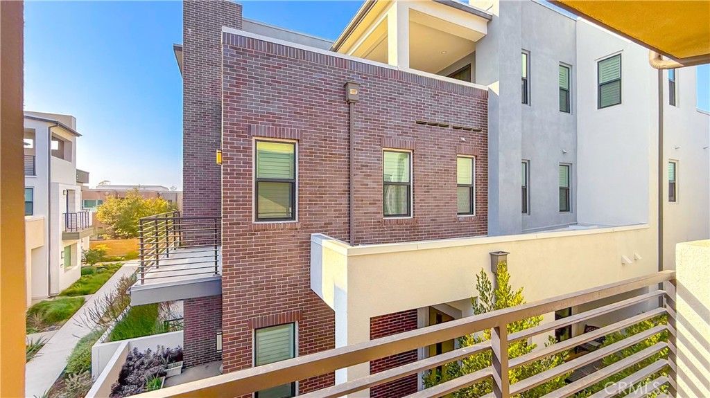 Image 34 of property listing at 121 Novel, Irvine, CA 92618