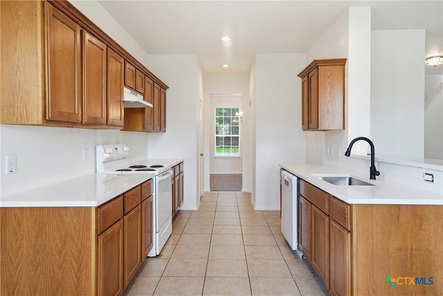 118 Invierno Street, Kyle, TX 78640