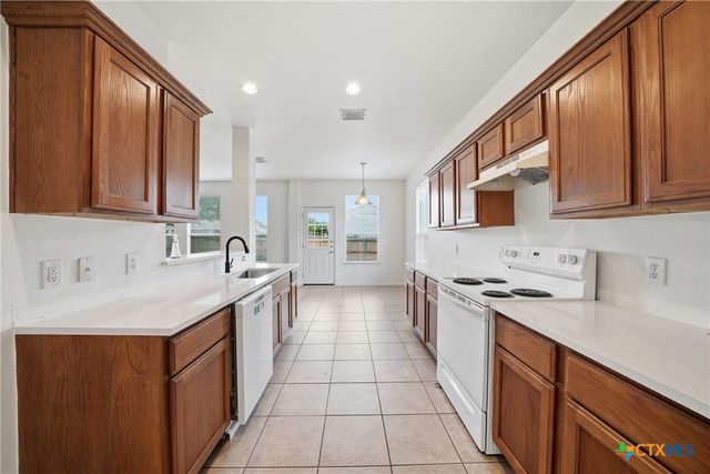 118 Invierno Street, Kyle, TX 78640