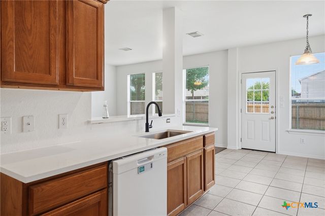 118 Invierno Street, Kyle, TX 78640