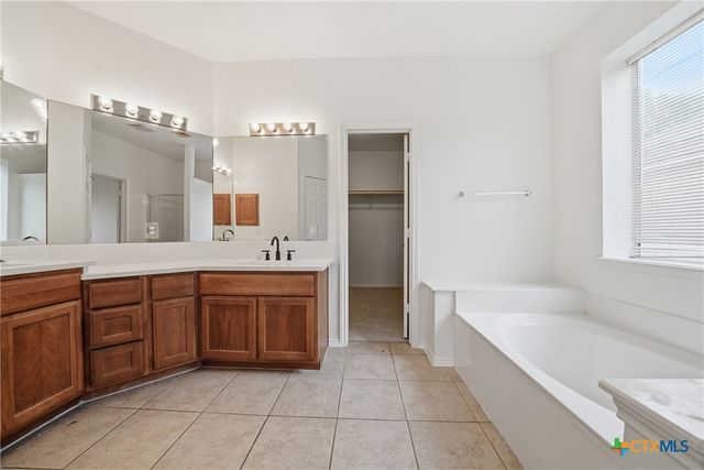 118 Invierno Street, Kyle, TX 78640