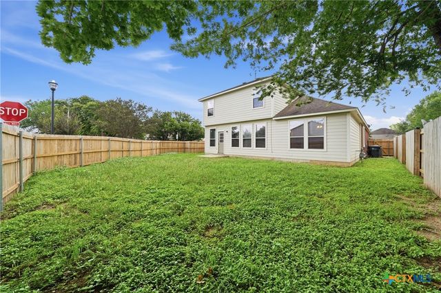 118 Invierno Street, Kyle, TX 78640