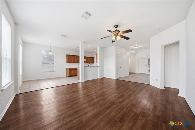 118 Invierno Street, Kyle, TX 78640