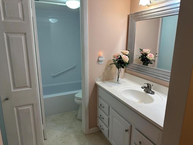 1101 Colony Point Circle 108, Pembroke Pines, FL 33026