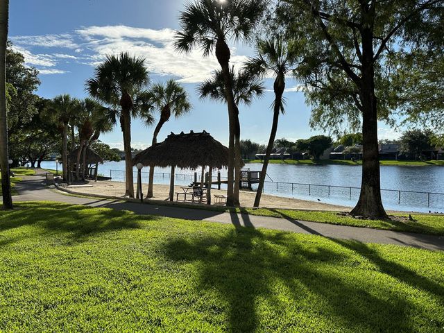 1101 Colony Point Circle 108, Pembroke Pines, FL 33026