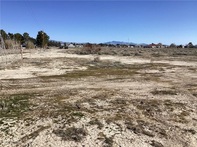7801 Squaw Valley Road, Pahrump, NV 89061