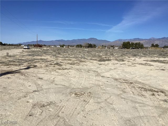 7801 Squaw Valley Road, Pahrump, NV 89061