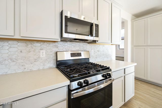 19027 W ROSE Lane, Waddell, AZ 85355