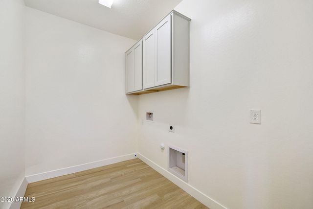 19027 W ROSE Lane, Waddell, AZ 85355