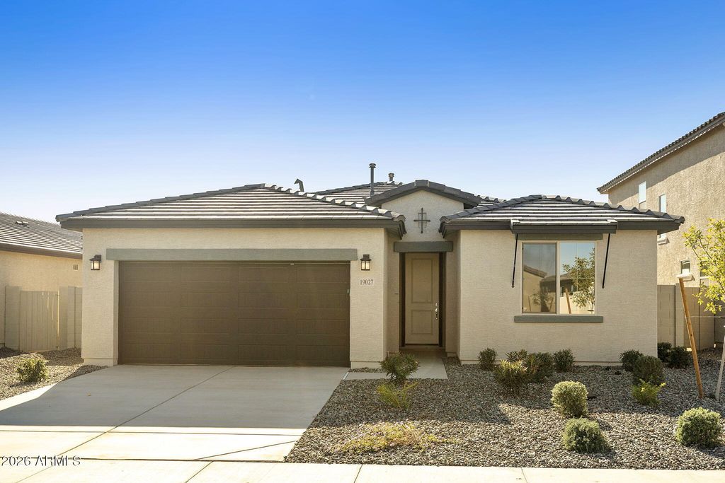 19027 W ROSE Lane, Waddell, AZ 85355