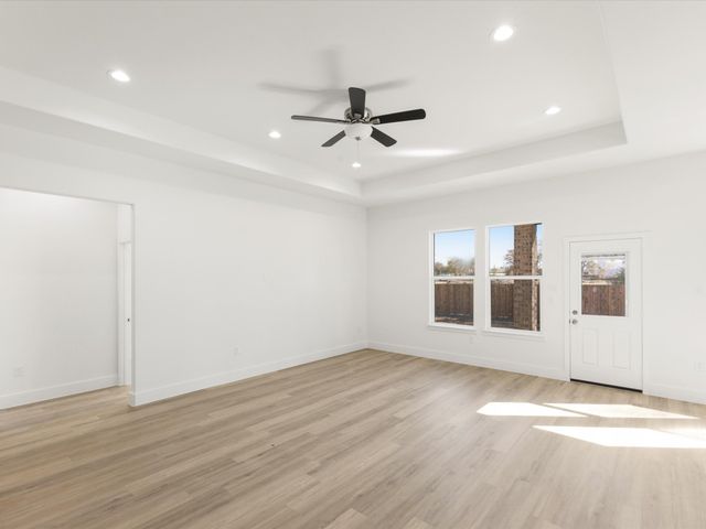 111 W Farmers Road, Seagoville, TX 75159