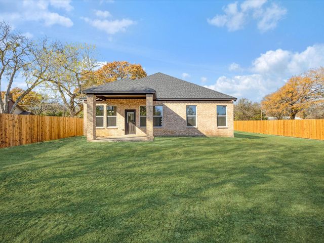 111 W Farmers Road, Seagoville, TX 75159