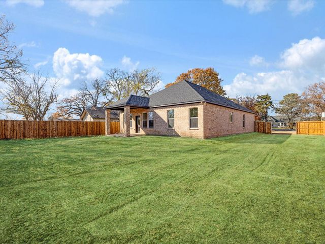 111 W Farmers Road, Seagoville, TX 75159