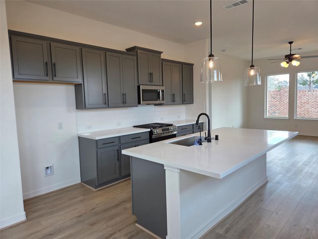 19039 Magnolia Willow Lane, Magnolia, TX 77355