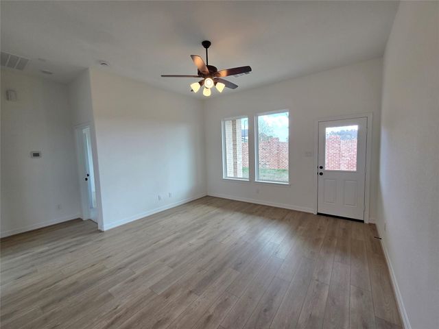 19039 Magnolia Willow Lane, Magnolia, TX 77355