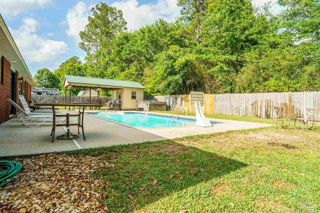 5580 Madelines Way, Pace, FL 32571