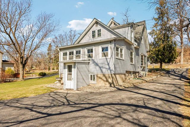 171 W Main STREET, Fontana, WI 53125