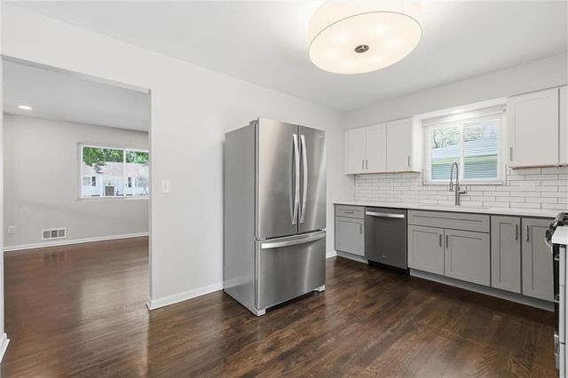 5012 Powell Avenue, Kansas City, KS 66106