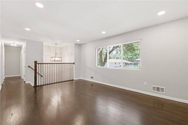 5012 Powell Avenue, Kansas City, KS 66106