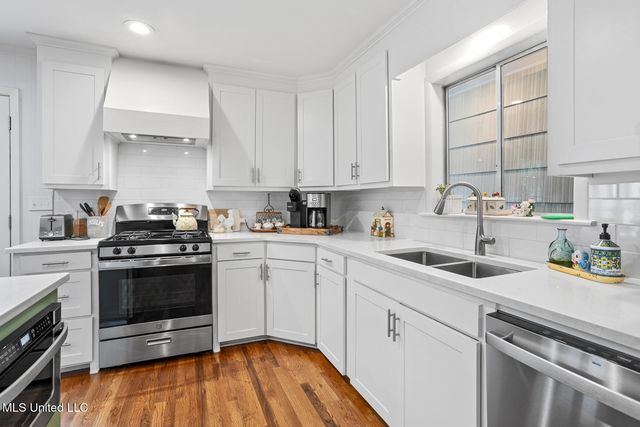 2332 E Northside Drive, Jackson, MS 39211