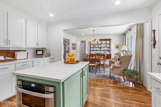 2332 E Northside Drive, Jackson, MS 39211