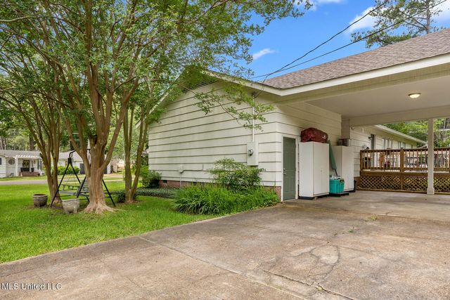 2332 E Northside Drive, Jackson, MS 39211