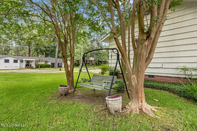 2332 E Northside Drive, Jackson, MS 39211