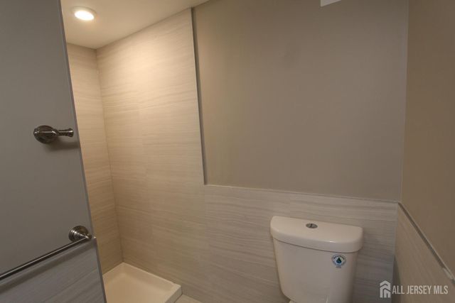 2 Maple Avenue, Plainsboro, NJ 08536