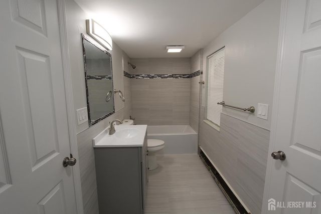 2 Maple Avenue, Plainsboro, NJ 08536