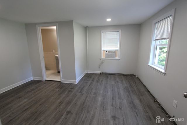2 Maple Avenue, Plainsboro, NJ 08536