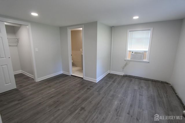 2 Maple Avenue, Plainsboro, NJ 08536