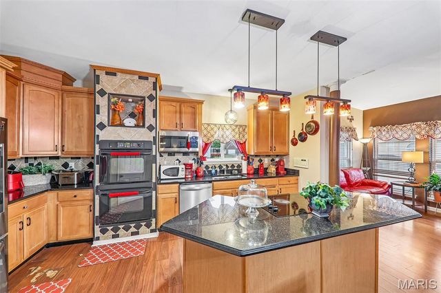 5188 Delcastle Drive, Florissant, MO 63034