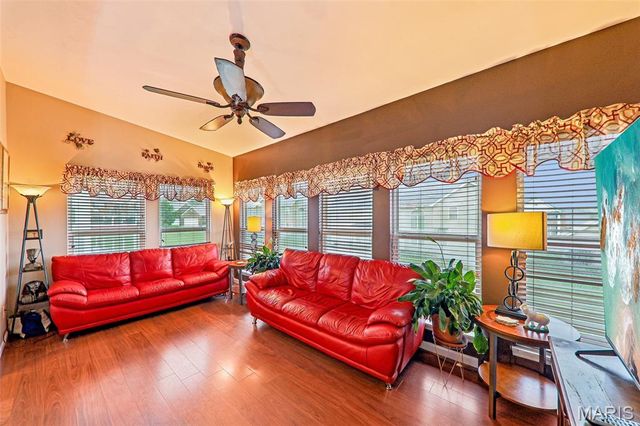 5188 Delcastle Drive, Florissant, MO 63034