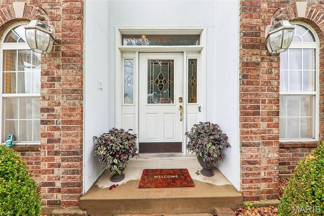 5188 Delcastle Drive, Florissant, MO 63034