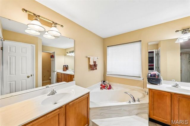 5188 Delcastle Drive, Florissant, MO 63034