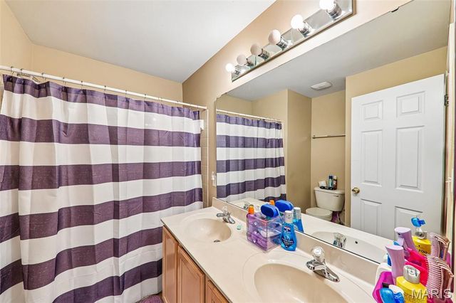5188 Delcastle Drive, Florissant, MO 63034