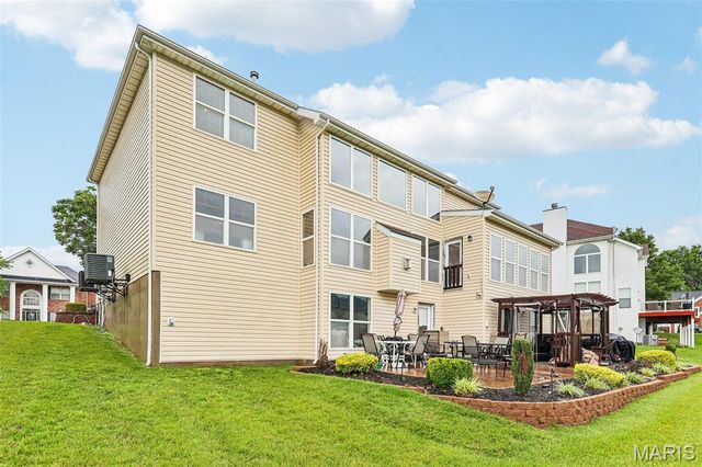 5188 Delcastle Drive, Florissant, MO 63034
